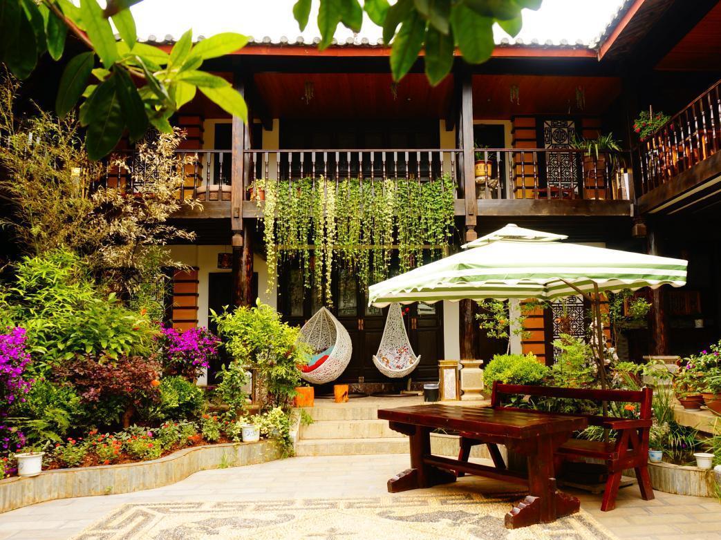 Lijiang Wangjia Courtyard Inn Buitenkant foto