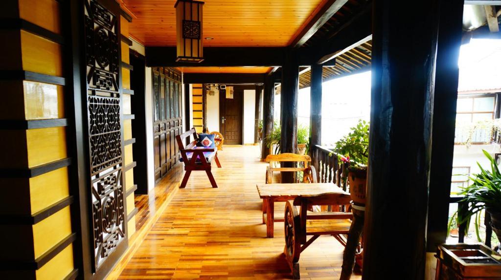 Lijiang Wangjia Courtyard Inn Buitenkant foto
