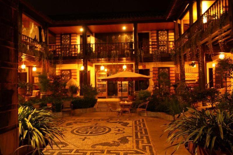 Lijiang Wangjia Courtyard Inn Buitenkant foto