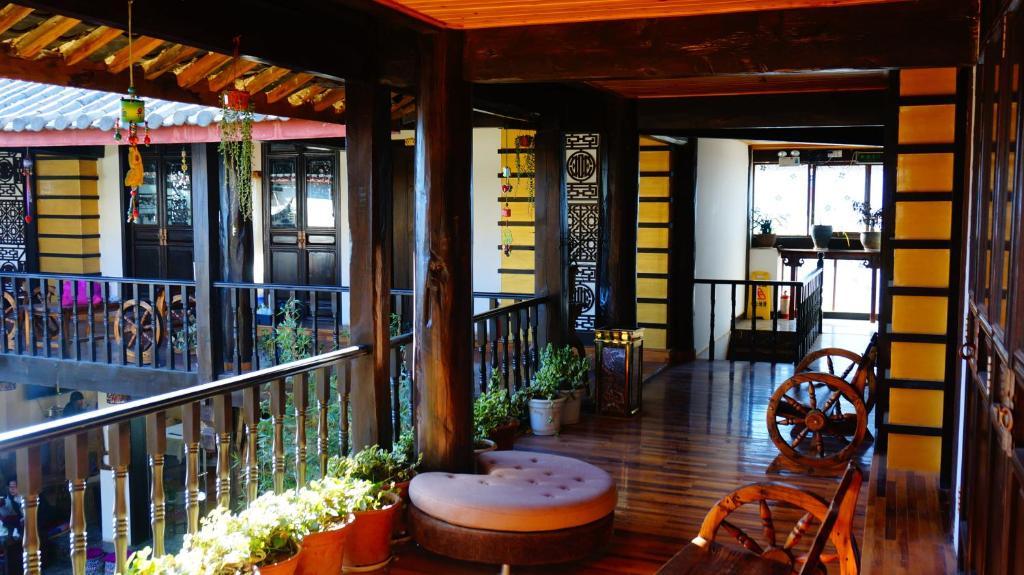 Lijiang Wangjia Courtyard Inn Buitenkant foto