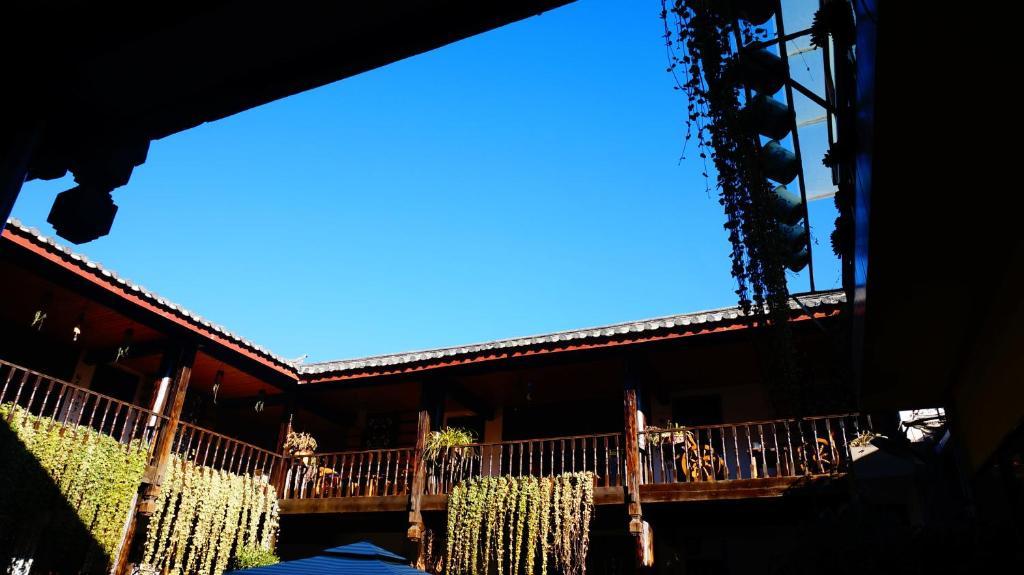 Lijiang Wangjia Courtyard Inn Buitenkant foto