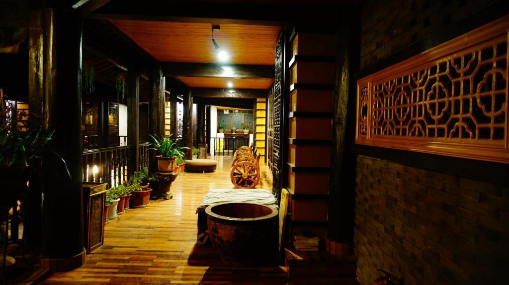 Lijiang Wangjia Courtyard Inn Buitenkant foto