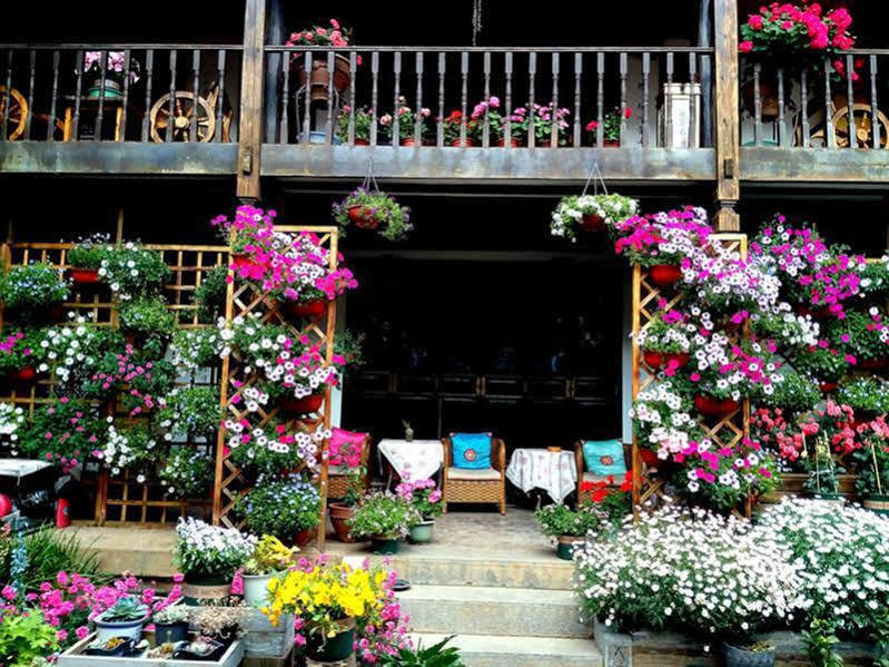 Lijiang Wangjia Courtyard Inn Buitenkant foto